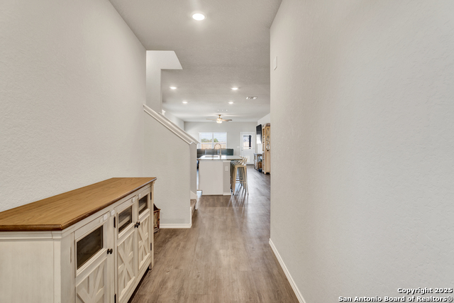 Image 5 of 37 For 579 Jennifer