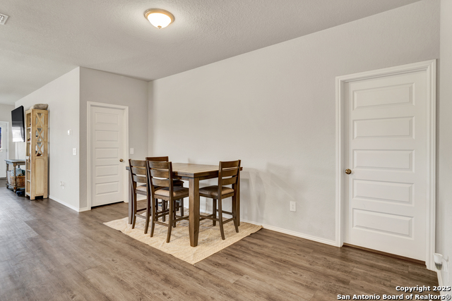 Image 6 of 37 For 579 Jennifer