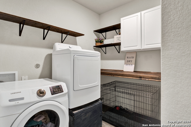 Image 7 of 37 For 579 Jennifer