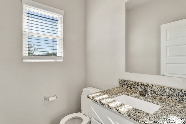 Image 8 of 37 For 579 Jennifer