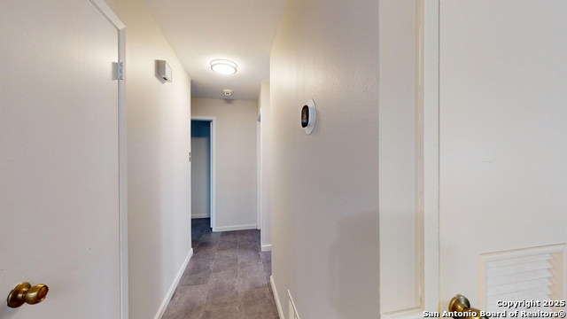 Image 12 of 20 For 2811 Old Field