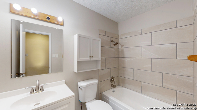 Image 13 of 20 For 2811 Old Field