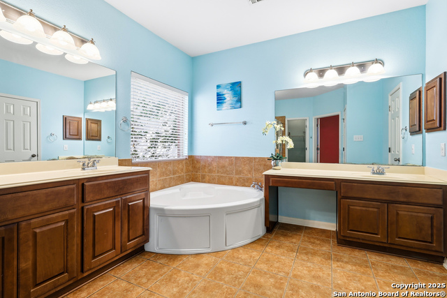 Image 17 of 40 For 722 Aster Trail