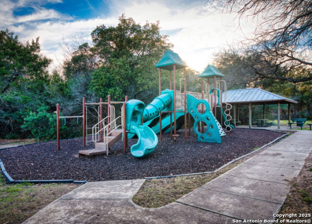 Image 35 of 40 For 722 Aster Trail