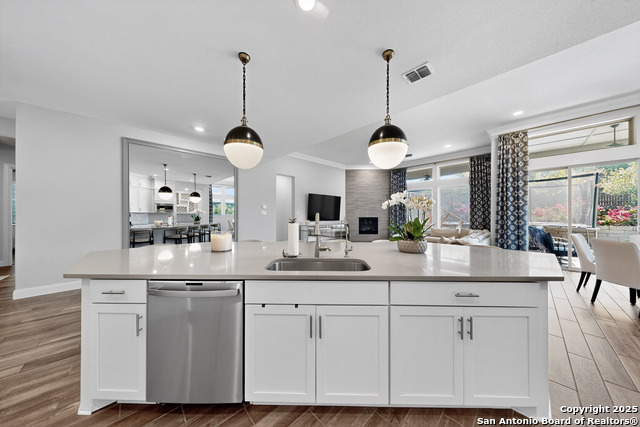 Image 11 of 31 For 3922 Balentine