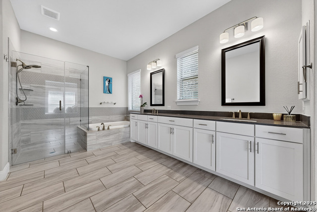 Image 17 of 31 For 3922 Balentine