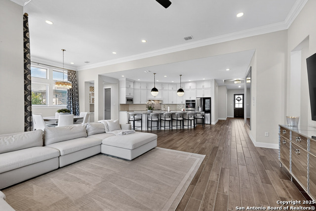 Image 8 of 31 For 3922 Balentine