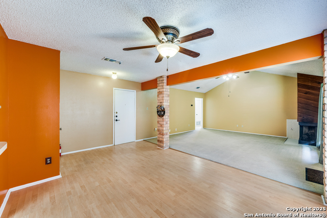 Image 3 of 12 For 5215 Vinecrest