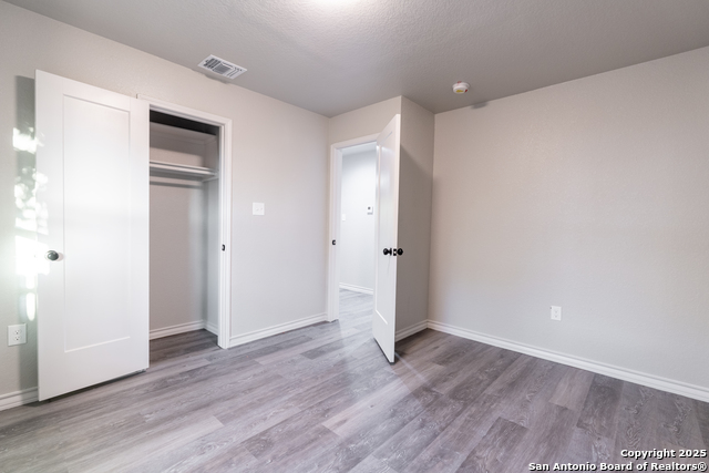 Image 14 of 23 For 8170 6th  