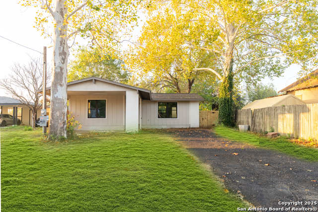 Image 2 of 23 For 8170 6th  