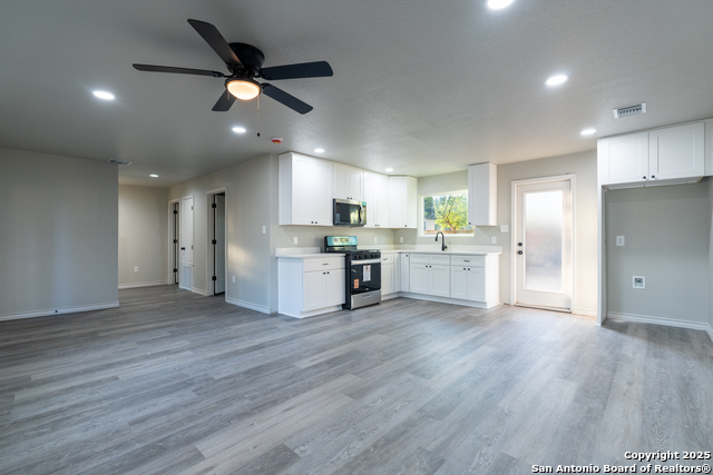 Image 5 of 23 For 8170 6th  