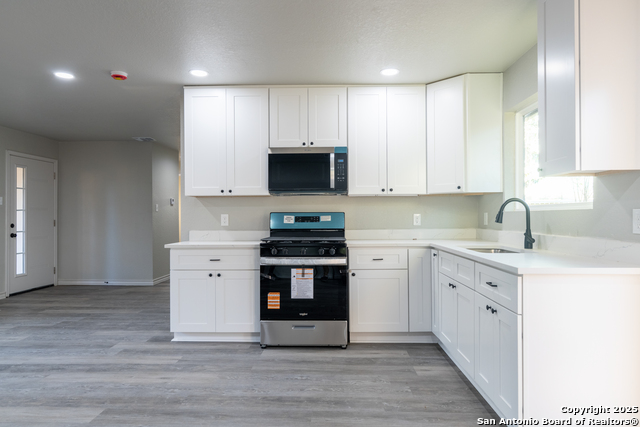 Image 7 of 23 For 8170 6th  