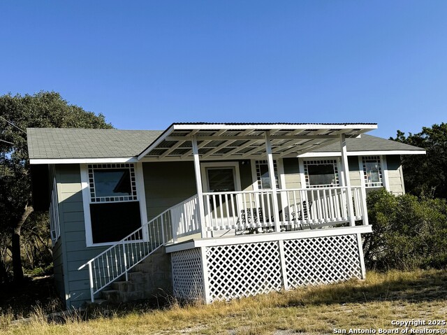 Details for 801 Blue Bill Cove, Lakehills, TX 78063