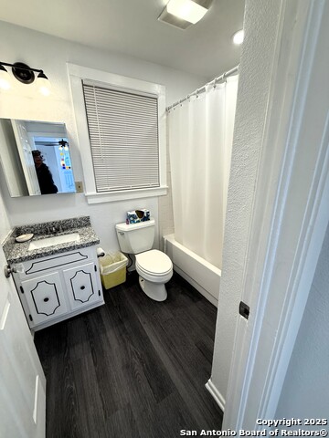 Image 12 of 22 For 801 Blue Bill Cove