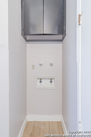 Listing photo id 24 for 6134 Cedar Valley