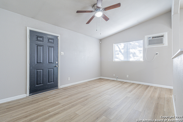 Listing photo id 36 for 6134 Cedar Valley