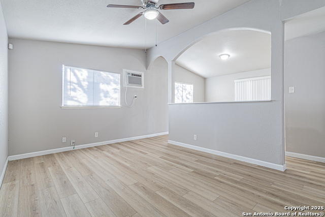 Listing photo id 37 for 6134 Cedar Valley