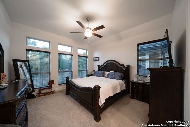 Image 13 of 25 For 1718 Dunvegan Park