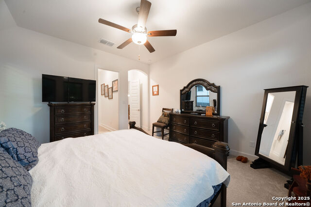 Image 14 of 25 For 1718 Dunvegan Park