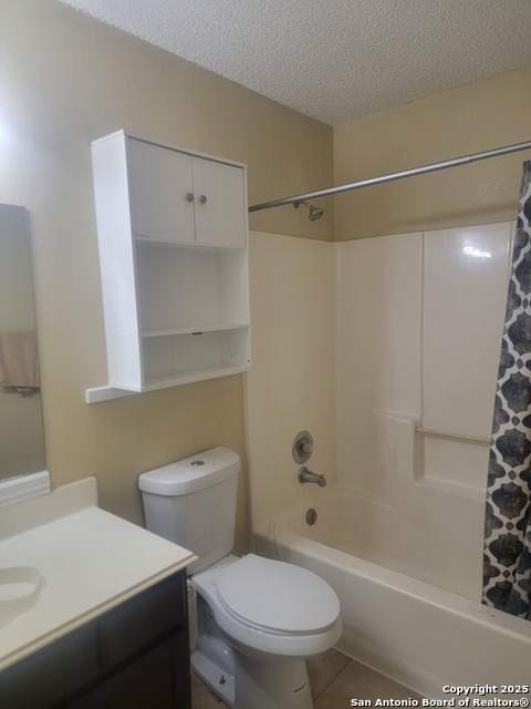 Image 4 of 14 For 5038 Ayrshire Dr.