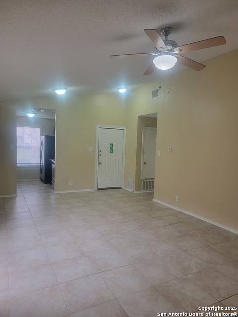 Image 6 of 14 For 5038 Ayrshire Dr.