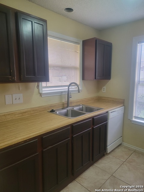 Image 8 of 14 For 5038 Ayrshire Dr.