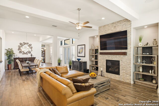 Image 7 of 42 For 23407 Grande Vista