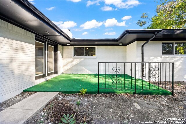 Image 31 of 36 For 192 Oriole