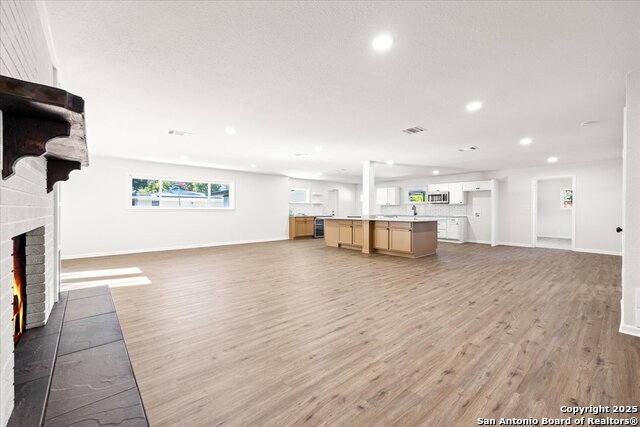 Image 5 of 36 For 192 Oriole