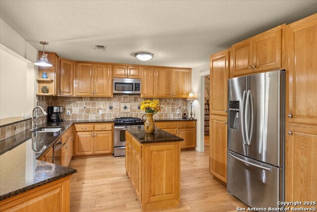 Image 14 of 50 For 127 Camp Alzafar