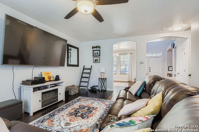 Image 3 of 17 For 806 Horn Run