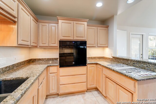 Listing photo id 10 for 116 Ridge Pl