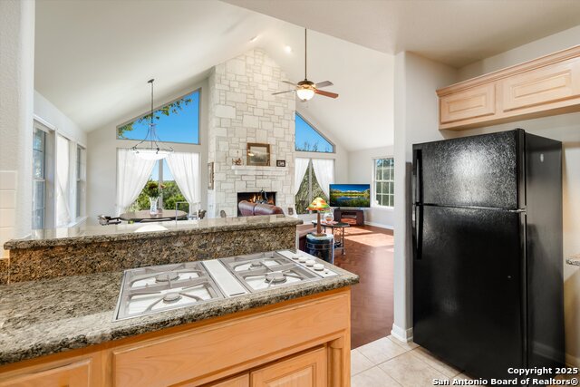 Listing photo id 11 for 116 Ridge Pl