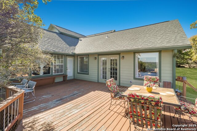 Listing photo id 27 for 116 Ridge Pl