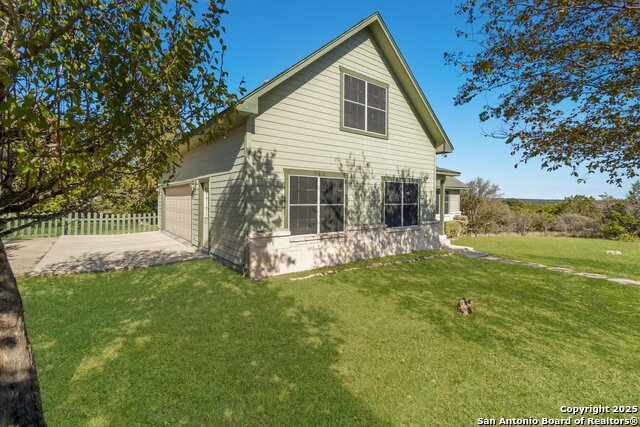 Listing photo id 32 for 116 Ridge Pl