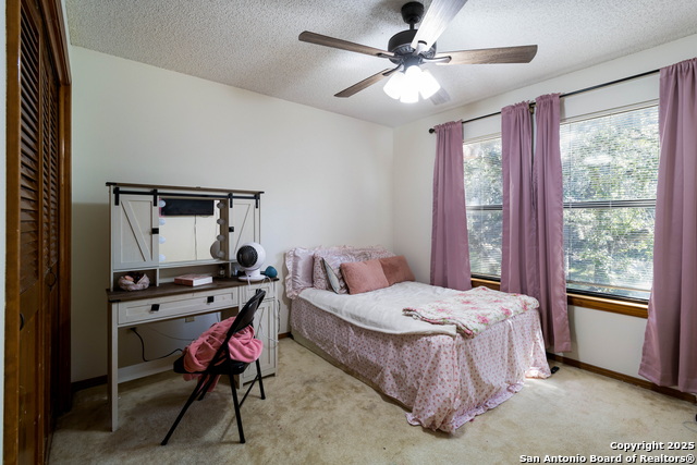 Listing photo id 10 for 29342 Seabiscuit