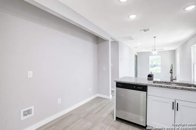 Image 15 of 31 For 775 Yucca