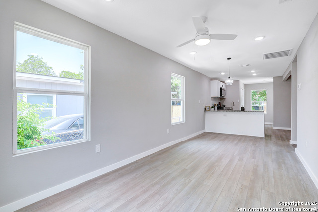 Image 5 of 31 For 775 Yucca