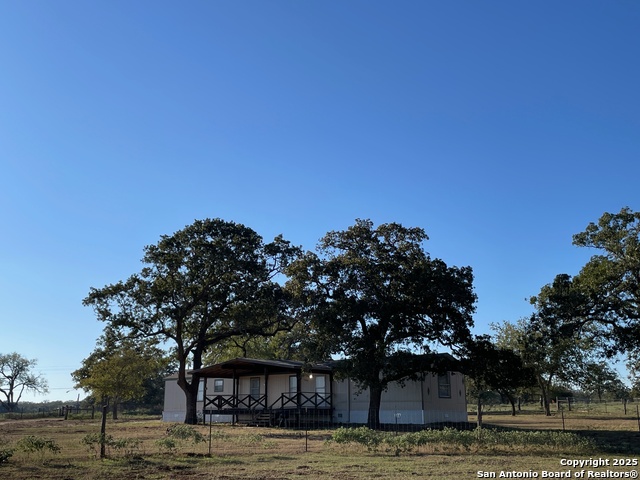 Listing photo id 1 for 343 Batey Rd