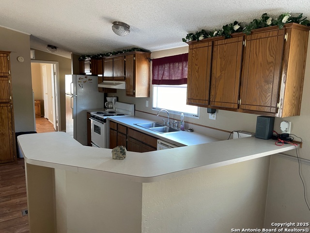 Listing photo id 2 for 343 Batey Rd