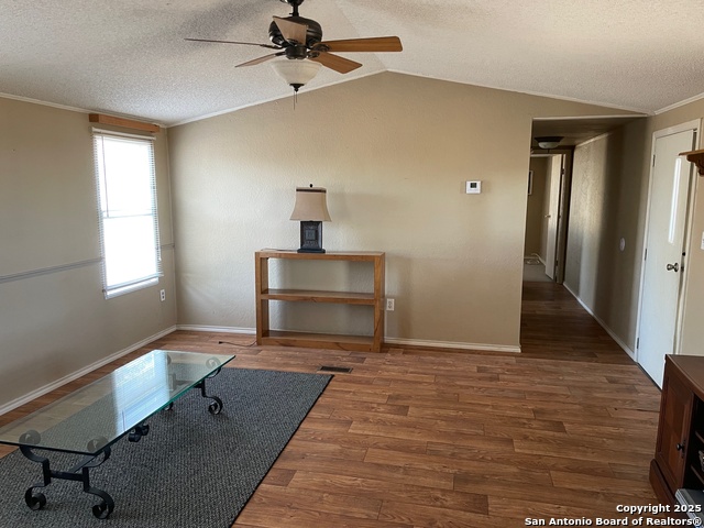 Listing photo id 4 for 343 Batey Rd