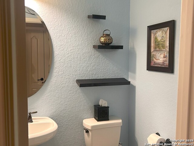 Listing photo id 21 for 6934 Laura  