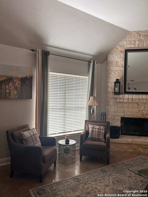 Listing photo id 5 for 6934 Laura  