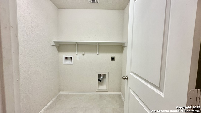 Image 10 of 11 For 8211 Falcon  