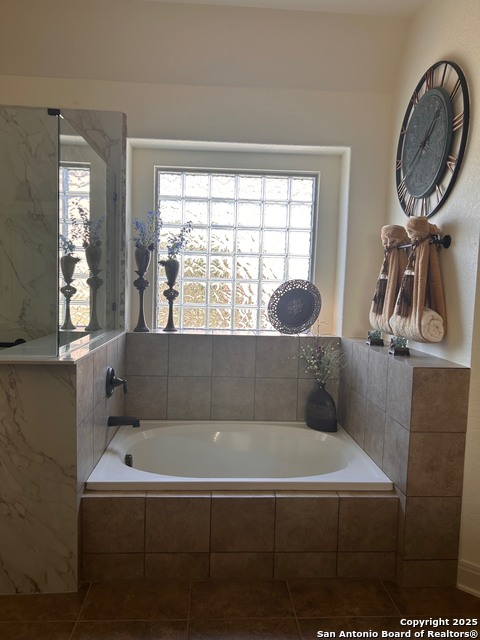 Image 18 of 20 For 6934 Laura