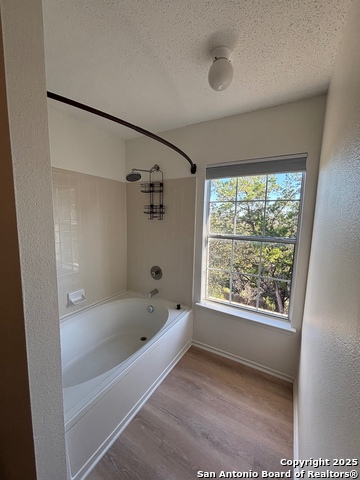 Image 10 of 20 For 4210 Knollbluff