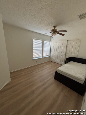 Image 16 of 20 For 4210 Knollbluff