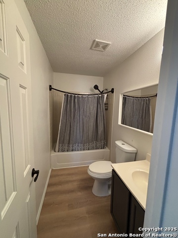 Image 17 of 20 For 4210 Knollbluff