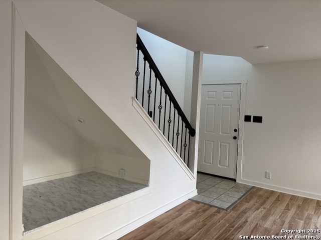 Image 4 of 20 For 4210 Knollbluff