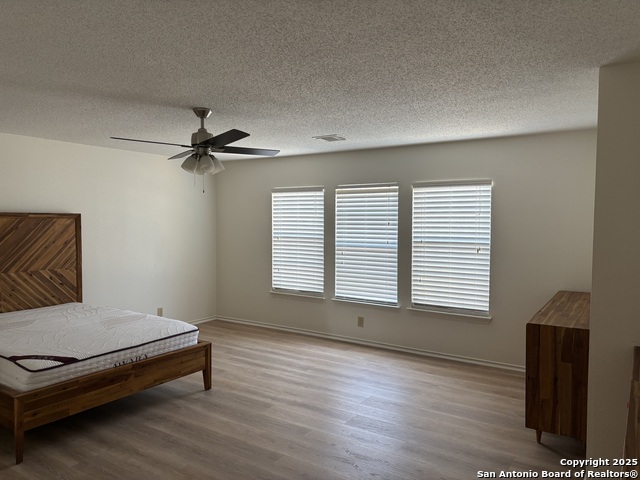 Image 8 of 20 For 4210 Knollbluff